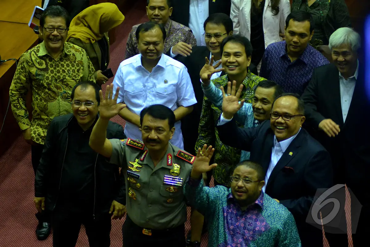 PAN Minta DPR-Jokowi Konsultasikan Status Tersangka Budi Gunawan