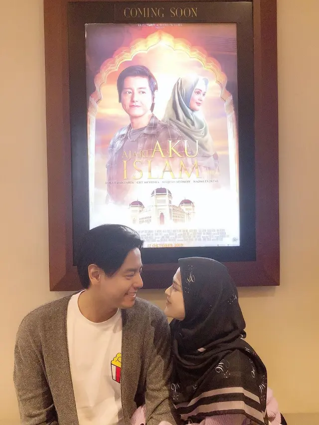 [Fimela] Roger Danuarta dan Cut Meyriska