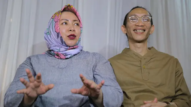 [Bintang] Selalu Harmonis, Ini Rahasia Rumah Tangga Melly Goeslaw - Anto Hoed