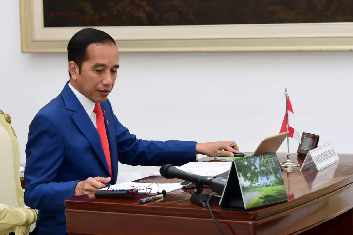 Presiden Jokowi saat menghadiri KTT Luar Biasa G20 secara virtual di Istana Bogor, Jawa Barat. (Biro Pers Sekretariat Presiden)