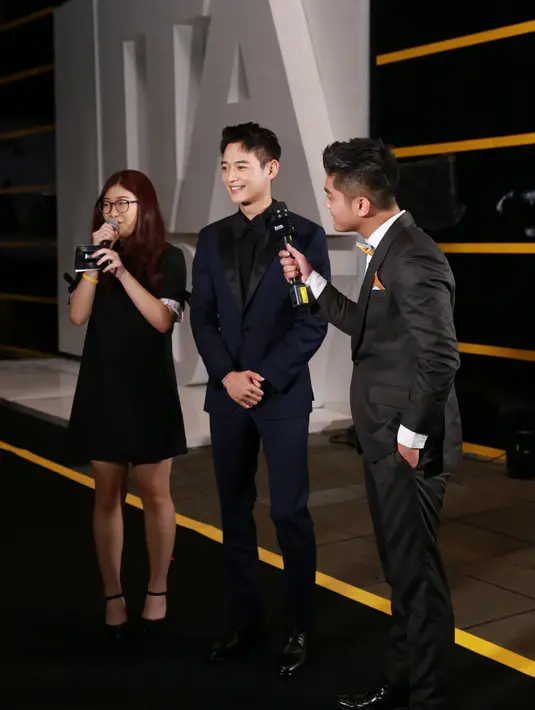 Seperti yang diketahui bahwa si tampan asal Korea ini bukan hanya berprofesi sebagai penyanyi. Ia juga telah melebarkan sayapnya menjadi seorang aktor. Kedatangannya ke Indonesia pun Minho memperoleh penghargaan. (Adrian Putra/Bintang.com)