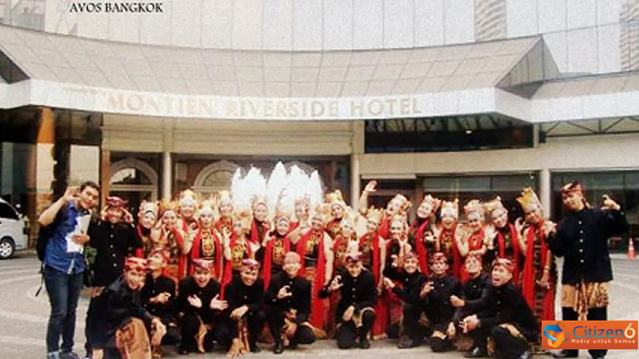 131213choir.jpg