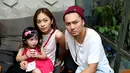 Merasa sudah cukup jaraknya dengan anak pertamanya, pasangan yang menikah sejak 2012 silam ini sedang program anak kedua. (Andy Masela/Bintang.com)