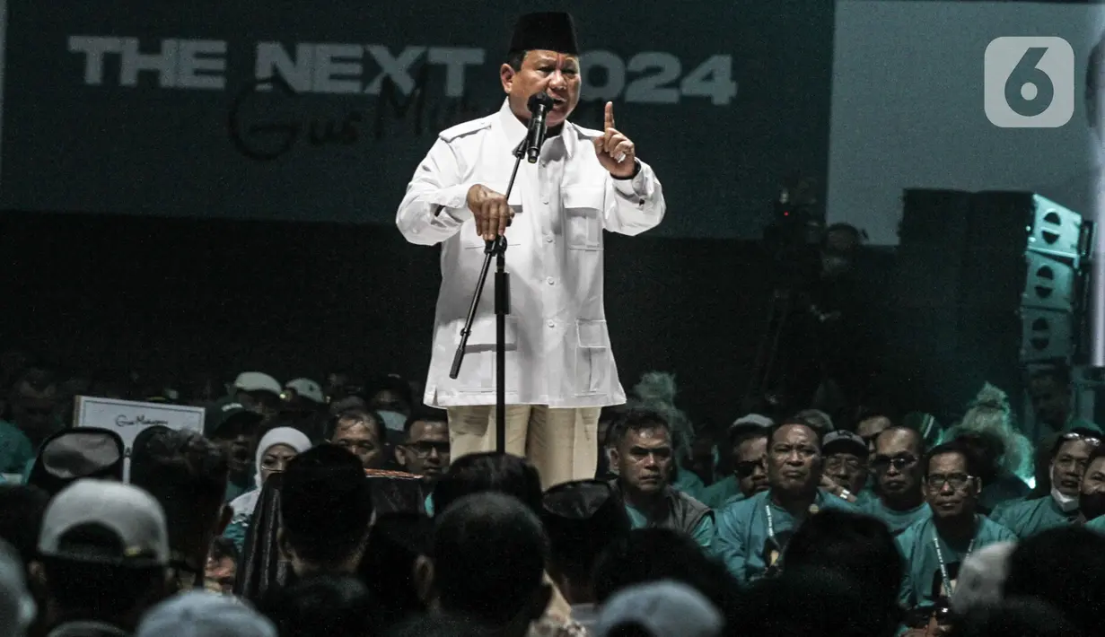 Ketua Umum Partai Gerindra Prabowo Subianto memberikan sambutan saat menghadiri acara PKB Road To Election 2024 di Tennis Indoor Senayan, Jakarta, Minggu (30/10/2022). Acara itu dihadiri oleh para kader Partai Kebangkitan Bangsa (PKB) dari seluruh wilayah di Indonesia. (merdeka.com/Iqbal S Nugroho)