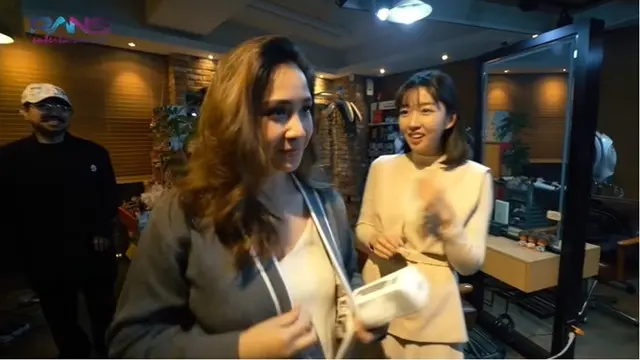 7 Potret Nagita Slavina Pertama Kali Ubah Warna Rambut, Disebut Mirip Artis Korea