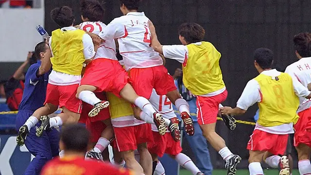 Timnas Korea Selatan melaju ke semifinal Piala Dunia 2002 usai kalahkan Spanyol