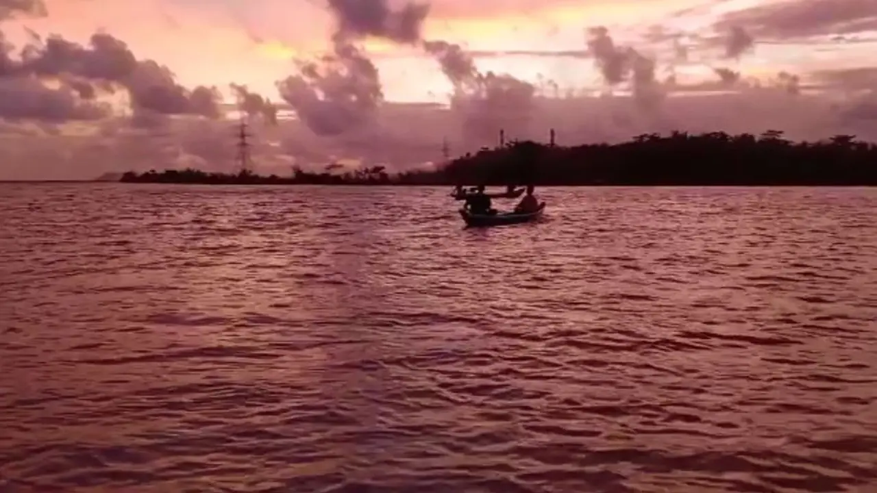 Ilustrasi - Sungai Serayu pada senja hari. (Foto: Liputan6.com/Basarnas)