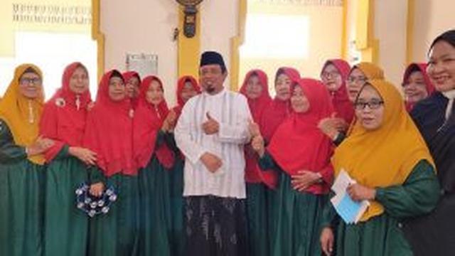 Tradisi Jambar Uang Warnai Peringatan Maulid Nabi di Bengkulu