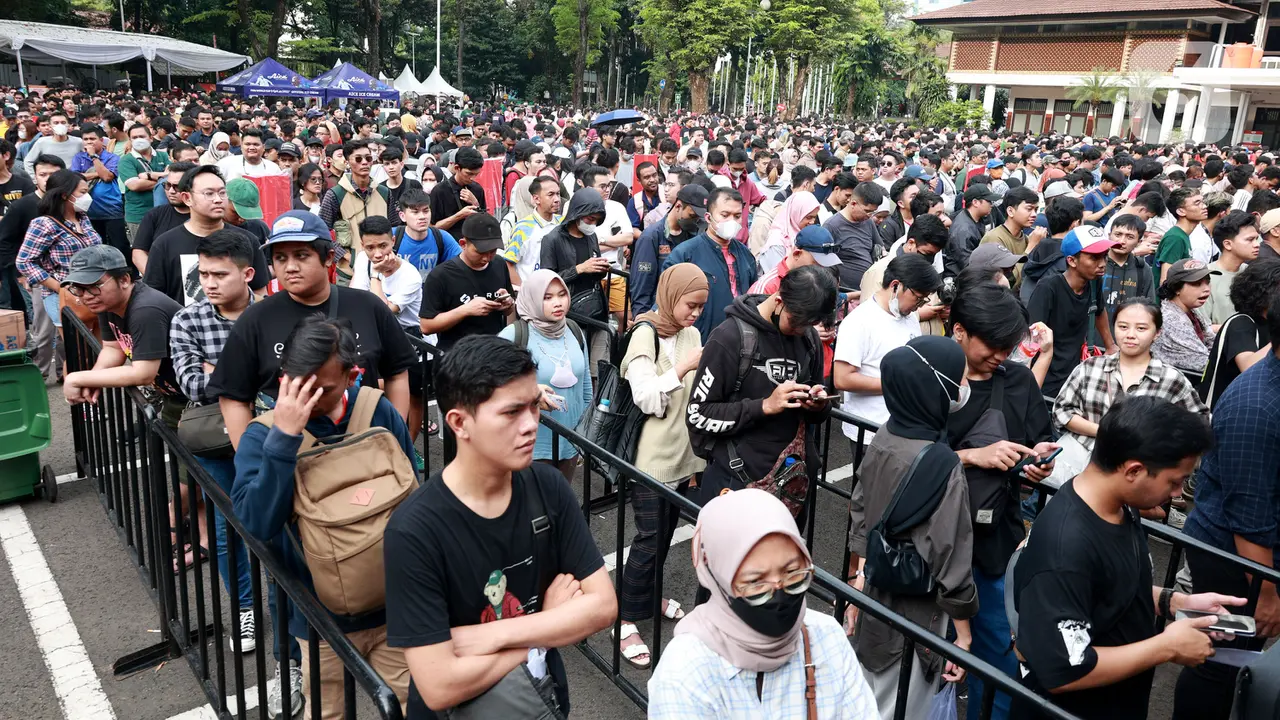 Antrean Penukaran Tiket Pertandingan Timnas Indonesia vs Argentina