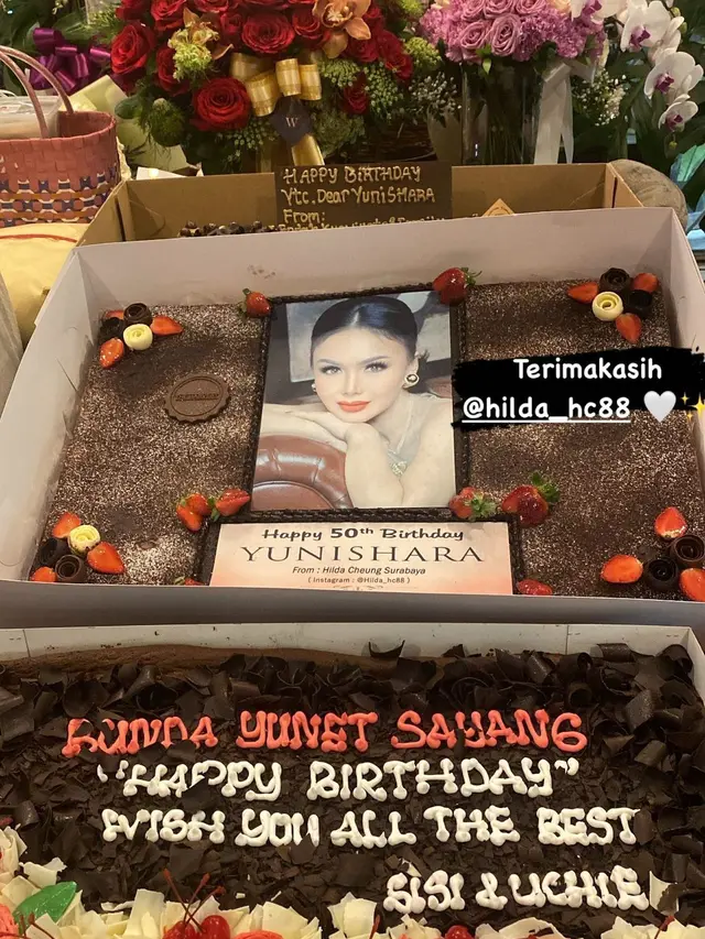Dihadiri Mantan Suami, Ini 7 Potret Pesta Ulang Tahun Yuni Shara Ke-50