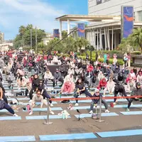 Buttonscarves bersama LAICA memecahkan rekor MURI (foto: Buttonscraves.dok)