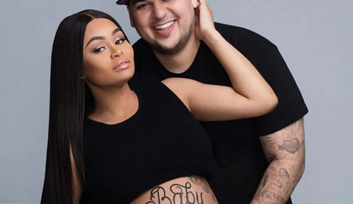 “Aku ingin seseorang yang menyamankan, yang berhati-hati dalam bisnisnya, tangguh dan sehat,” ujar ibu dari dua anaknya ini, King Kairo dan Baby Dream. Ia pun juga menginginkan pasangan yang ideal. (Instagram/blacchyna)