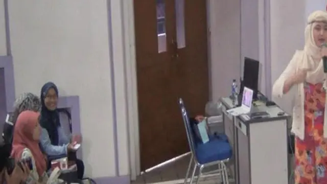 [VIDEO] Jadi Motivator, Marshanda Ga Malu Ceritakan Masa Lalu
