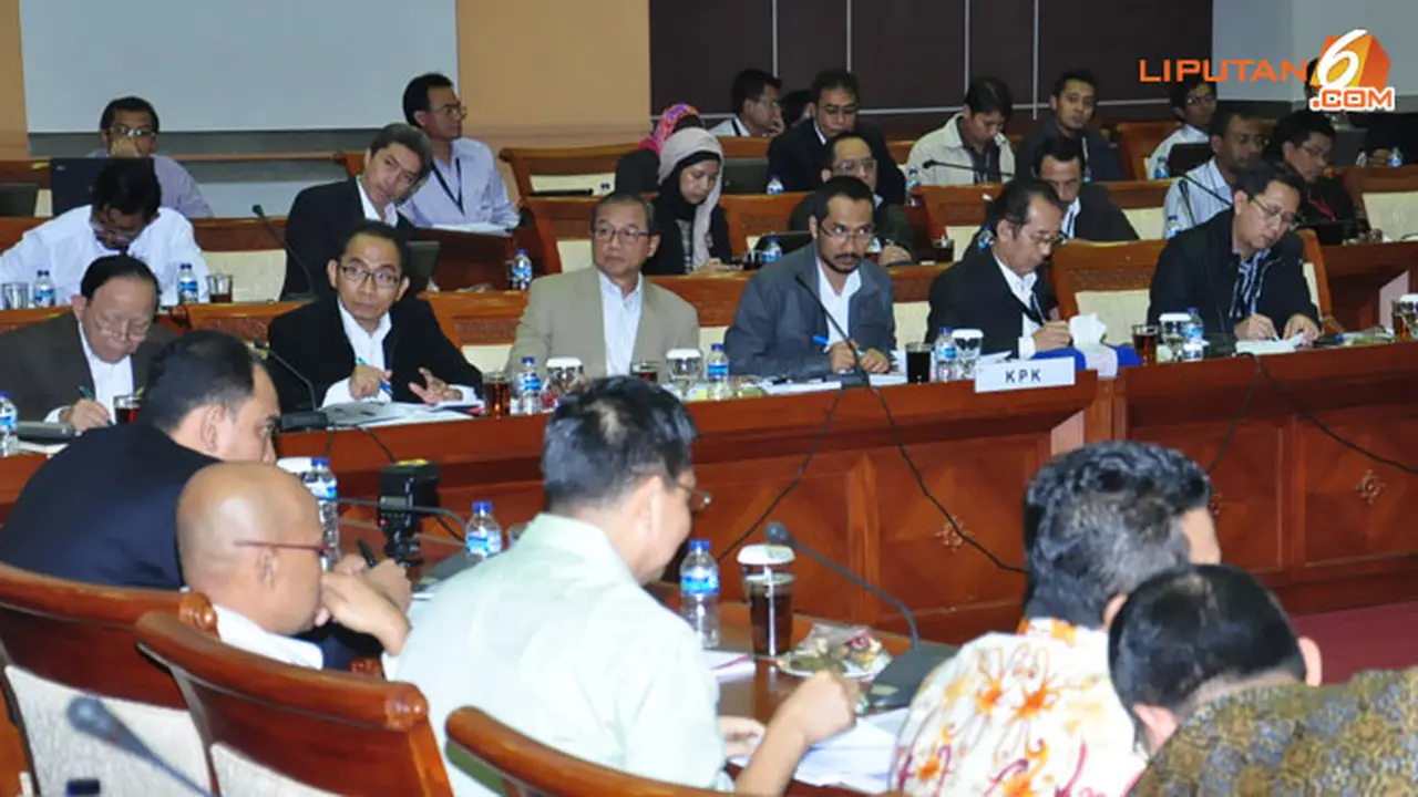 rapat-dpr-kpk130206c.jpg