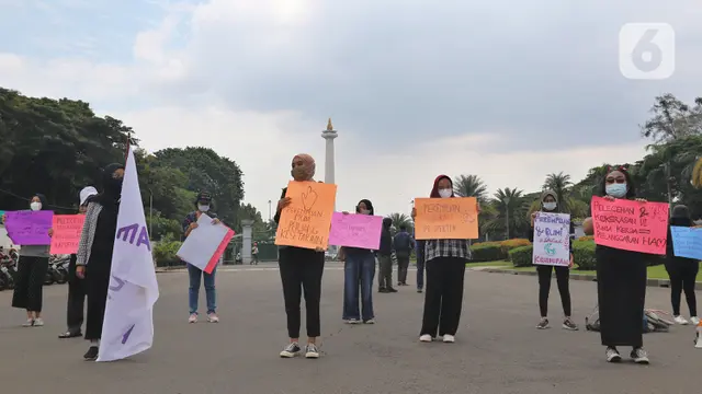 Hari Perempuan Sedunia, Kaum Wanita Gelar Aksi Damai di Patung Kuda