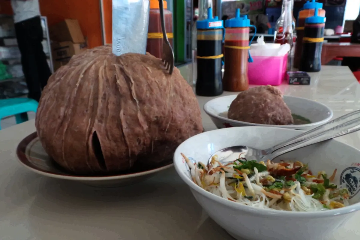 Bakso Raksasa