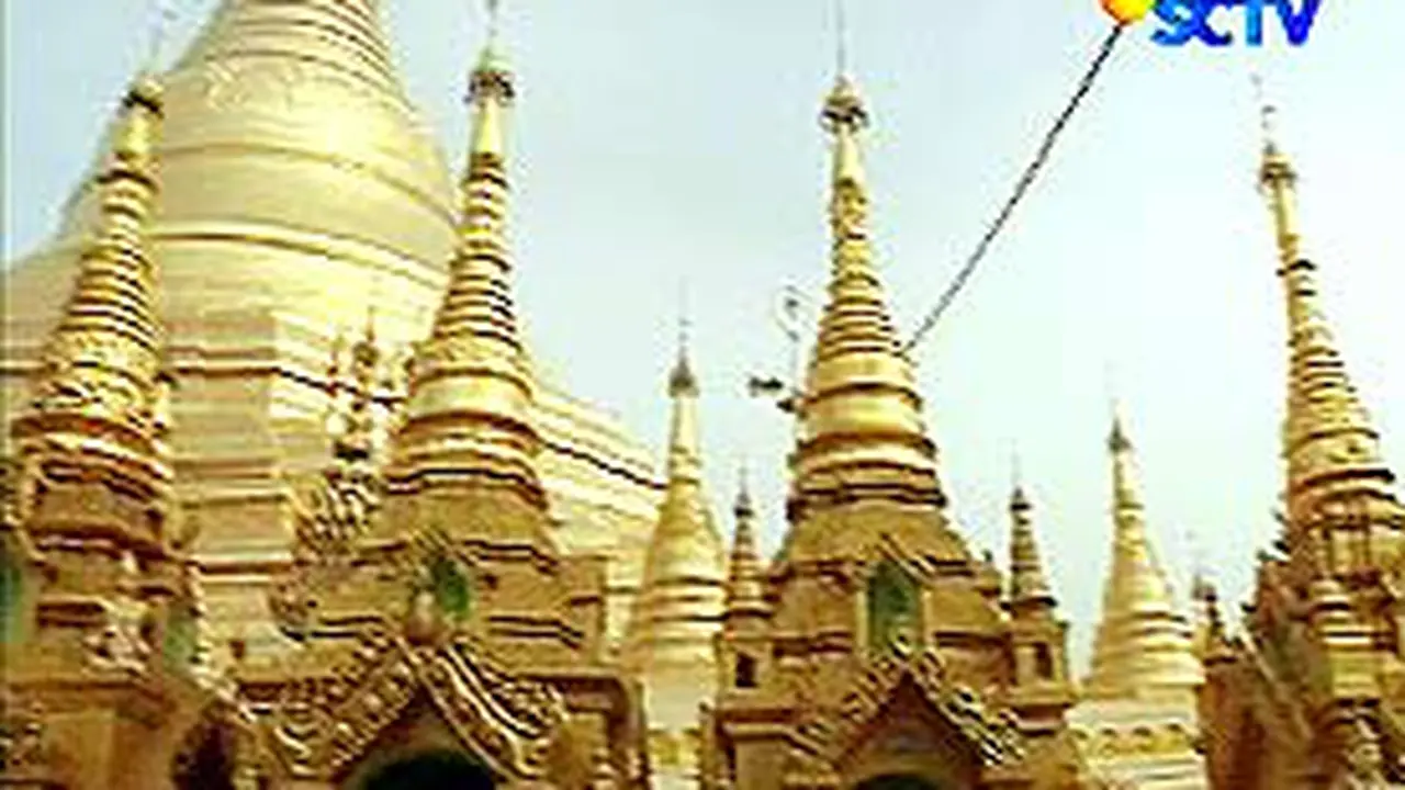 050306apagoda.jpg