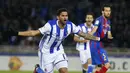 Pemain Real Sociedad, Willian Jose Da Silva menempati urutan kelima pencetak gol terbanyak sementara di La Liga hingga pekan ke-19 dengan jumlah 9 gol.  (EPA/Javier Etxezarreta)