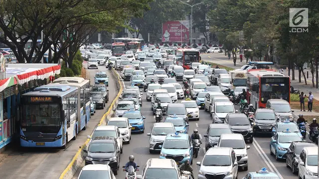 Warga Antusias Nonton Asian Games, Kawasan Senayan Macet Parah