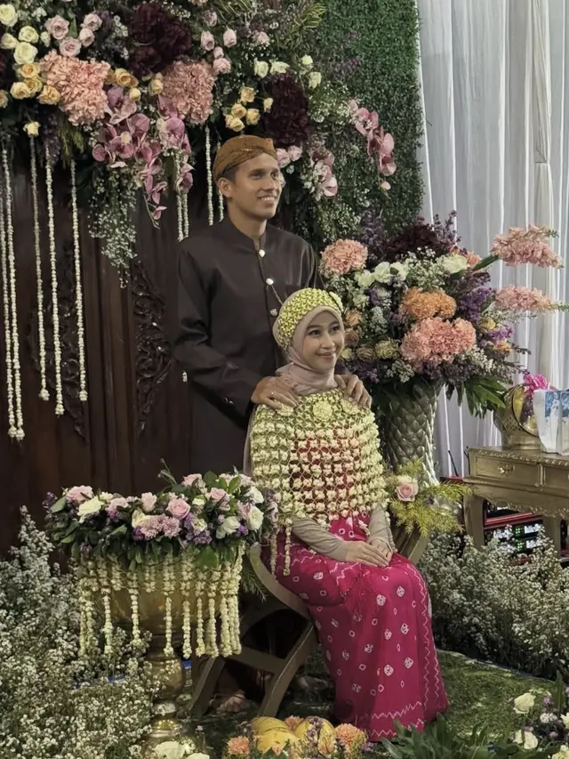 Adiba Khanza Siraman Tasyakuran. [@_ummi_pipik_]