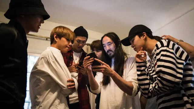 [Bintang] BTS dan Steve Aoki