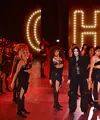 Penyanyi AS Cher tampil selama Victoria's Secret Fashion Show di Duggal Greenhouse di Brooklyn Navy Yard di Brooklyn, New York pada tanggal 15 Oktober 2024. (Dok: ANGELA WEISS / AFP)