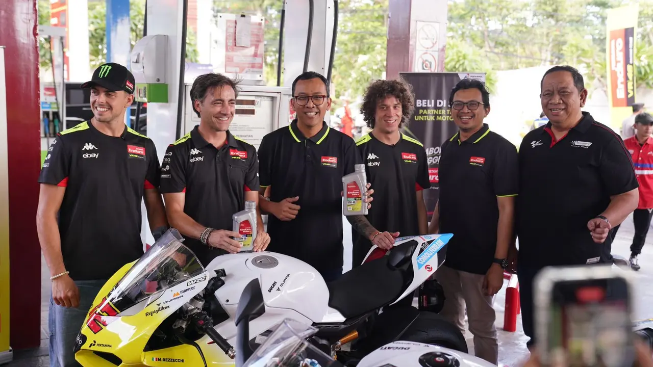 Fabio Di Giannantonio dan Marco Bezzecchi Lakukan Parade di Bali dan Ajak Masyarakat untuk Ramaikan IndonesianGP 2024.