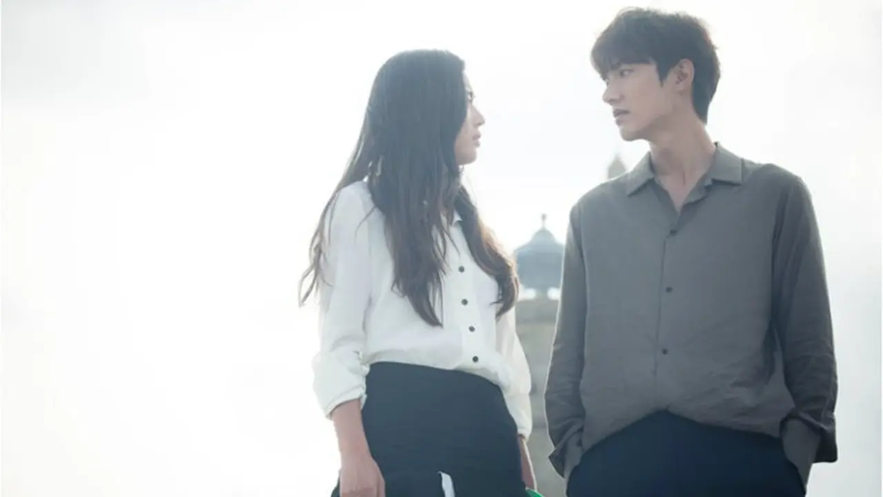 [Bintang] Lee Min Ho - Jun Ji Hyun Lebih Mesra di Legend of the Blue Sea