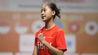 Putri Kusuma Wardani atau Putri KW turun menyumbang poin dalam kemenangan Indonesia atas Korea Selatan pada final Kejuaraan Bulu Tangkis Beregu Asia 2022 di Setia City Convention Center, Selangor, Malaysia, Minggu (20/2). (foto: PBSI)