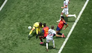 Spanyol vs Belgia: De La Fuente Puji Karakter Kuat Mikel Merino dan La Furia Roja!