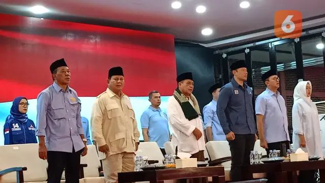 Prabowo Subianto mendapat dukungan dan doa dari 2 ribu kyai dan ulama Banten. (Minggu, 03/12/2023). (Yandhi Deslatama/Liputan6.com).