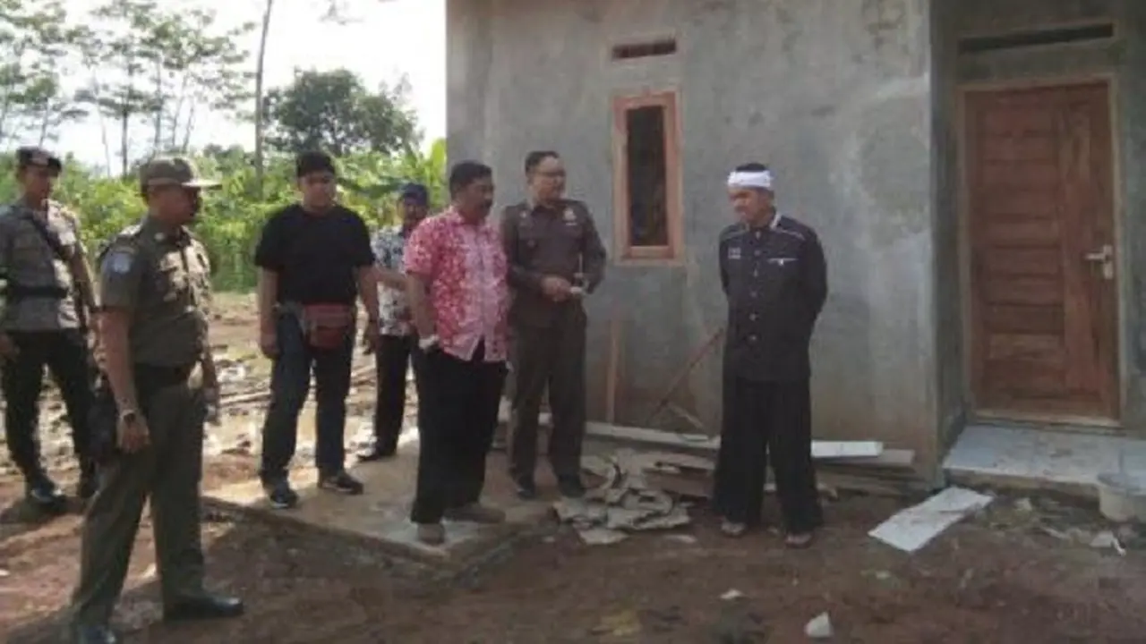 Kecolongan, Bupati Purwakarta Tahan Honor Kades dan Ketua RT