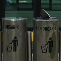 Sampah/dok. Unsplash Anang Ramadhan