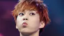 Dengan senyumnya yang manis dan wajahnya yang seperti anak-anak, banyak orang yang mengira jika Xiumin adalah maknae EXO. Padahal ia adalah personel paling tua EXO. (Foto: koreaboo.com)