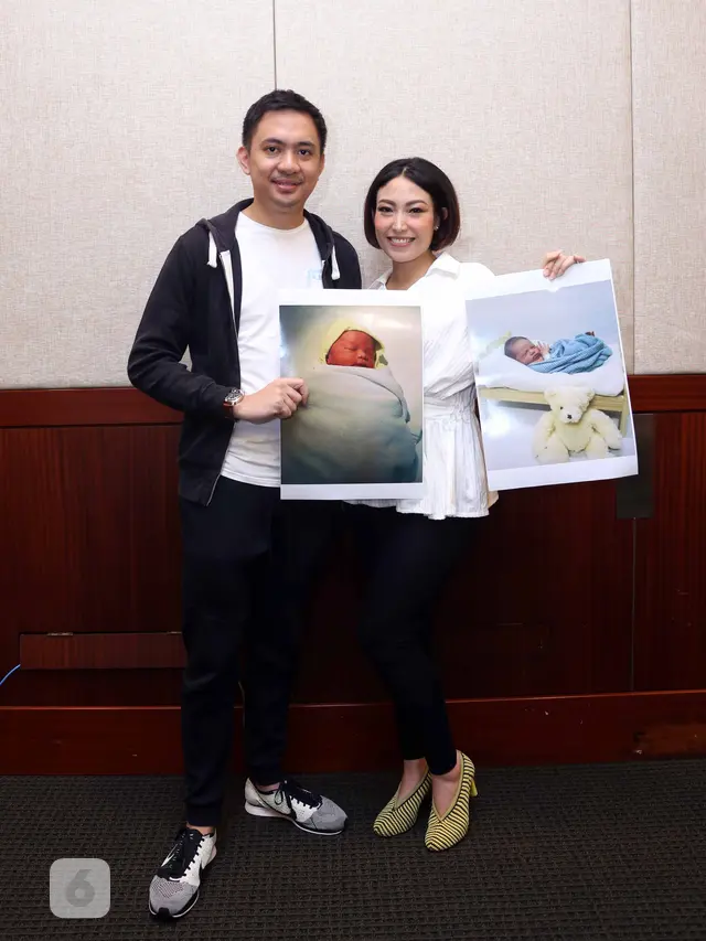 [Bintang] 8 Artis Indonesia yang Suaminya Seorang Pengusaha