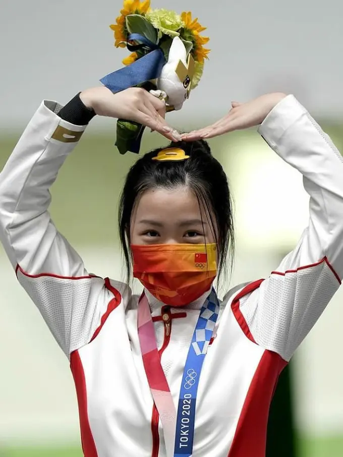 Jepit Rambut Imut Ini Viral Usai Dipakai Atlet Peraih Emas Pertama Olimpiade Tokyo 2020