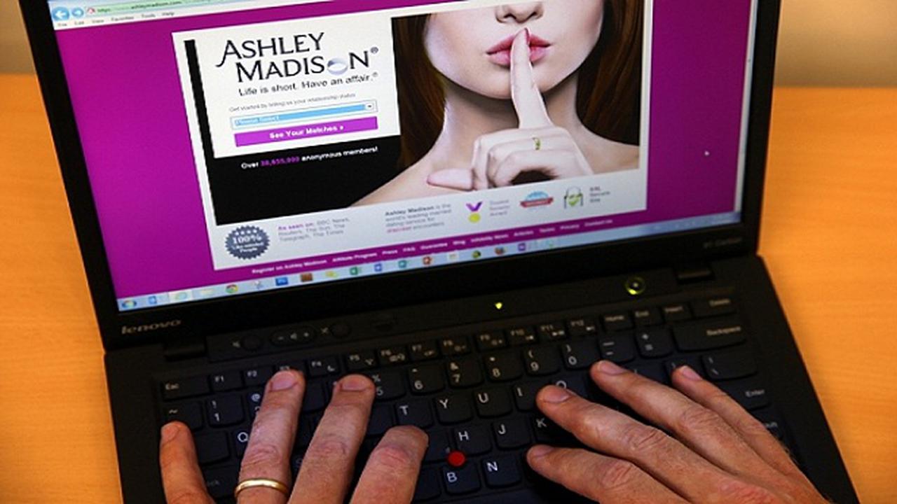 Amukan Hacker Terhadap Situs Selingkuhan Ashley Madison