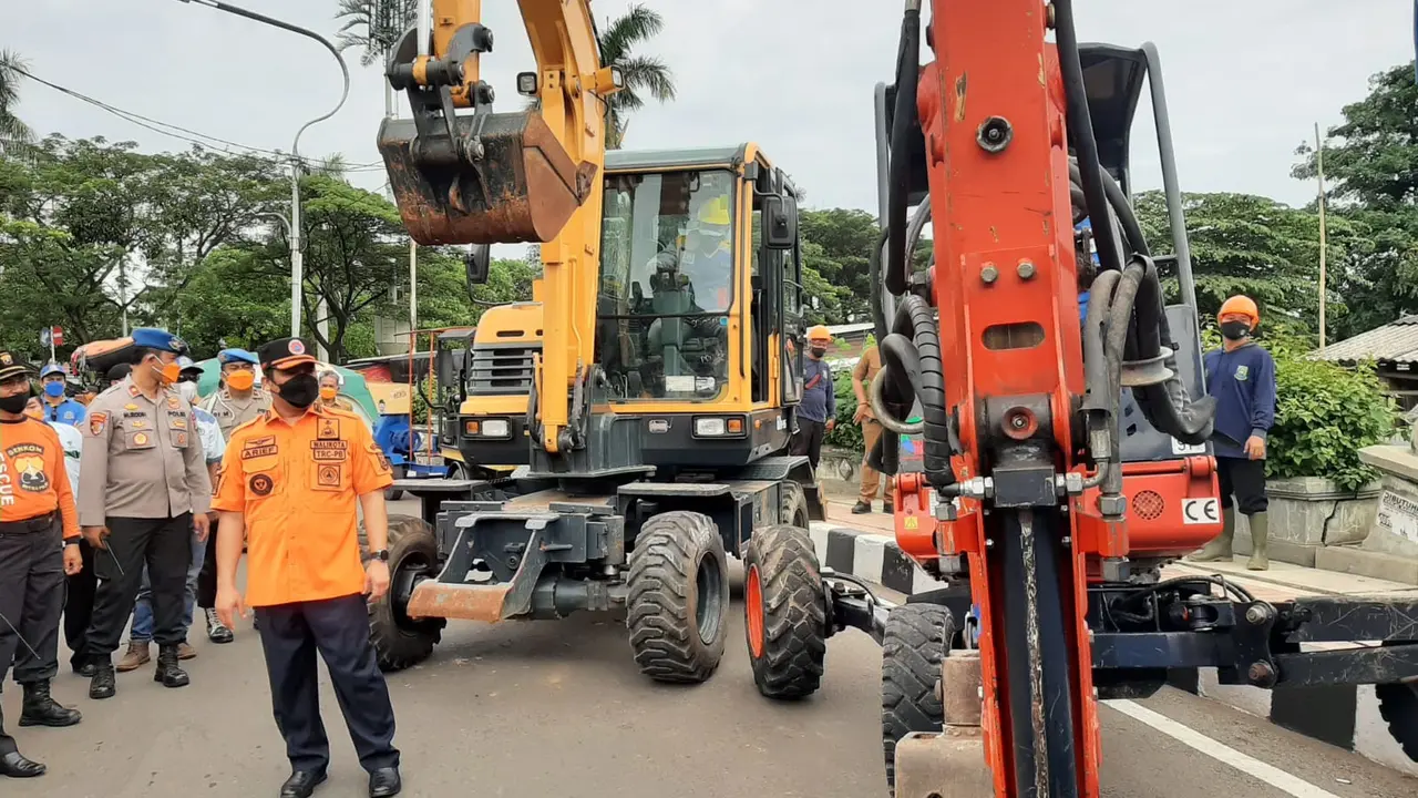 Pemkot Tangerang Pastikan Alat Berat dan Personil Siaga Satu Selama Musim Hujan