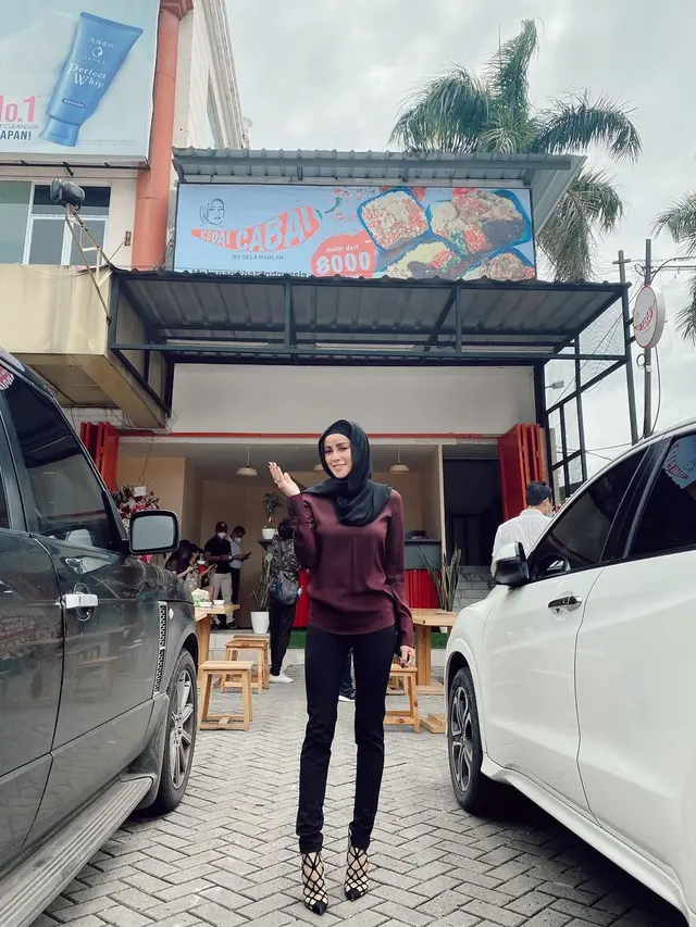 6 Potret Terbaru Olla Ramlan, Sukses Turunkan Berat Badan hingga 12 Kg