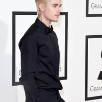 "Taylor Swift what up," tulis Justin Bieber di kolum keterangan foto yang di unggahnya. (AFP/Bintang.com)