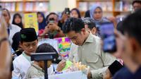 Wapres Gibran traktir seratusan anak yatim di Banyuwangi belanja alat tulis sekolah (Istimewa)