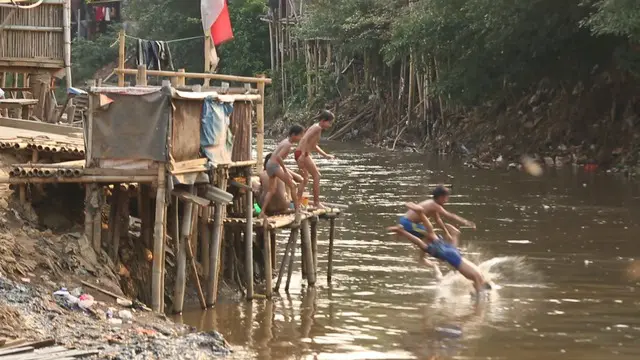 Fenomena Masyarakat di Tepian Ciliwung