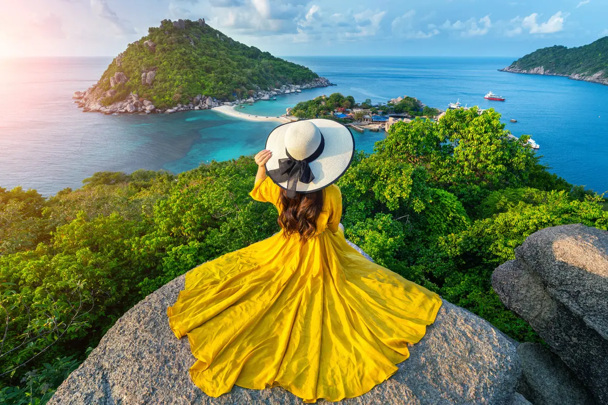 Ilustrasi liburan ke Koh Nanghyun Island, Thailand/freepik.com/tawatchai07