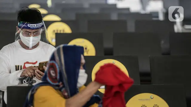 FOTO: Layanan Transportasi Dibuka, Bandara Soetta Terpantau Belum Normal