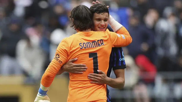 Valentin Carboni - Yann Sommer