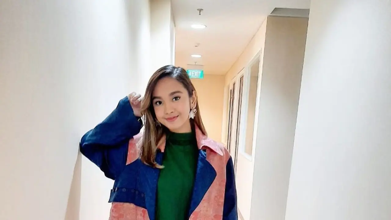 7 Gaya Kasual Lyodra Ginting, Tampil Stylish dan Memesona