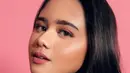 Penampilan sederhana dari aktris sekaligus penyanyi ini juga kerap mendapat pujian dari netizen. Meski tampil dengan cukup sederhana, namun makeup flawless yang dikenakan Tissa membuatnya terlihat menawan. (Liputan6.com/IG/@tissabiani)