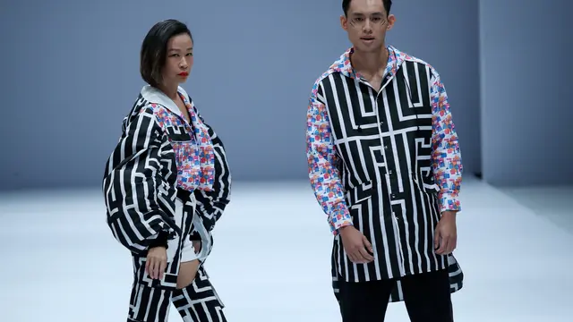 Tities Sapoetra x Panasonic/dok. Jakarta Fashion Week 2021