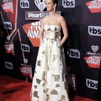 Sumber menambahkan, saat ini Orlando masih memerhatikan dan memedulikan mantan pacarnya itu. Hubungan yang tak lagi berstatus sebagai sepasang kekasih berjalan dengan baik dan dinamis saat ini. (AFP/Bintang.com)