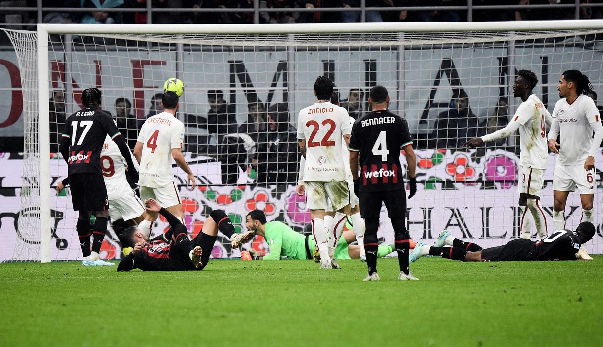 Sebelumnya, Giallorossi sempat tertinggal dua gol dari AC Milan. Gol masing-masing dicetak oleh Pierre Kalulu pada menit ke-30 dan Tommaso Pobega pada menit ke-77. (AFP/Filippo Monteforte)